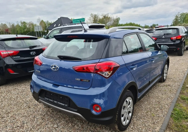 Hyundai i20 cena 43800 przebieg: 143000, rok produkcji 2016 z Kielce małe 154